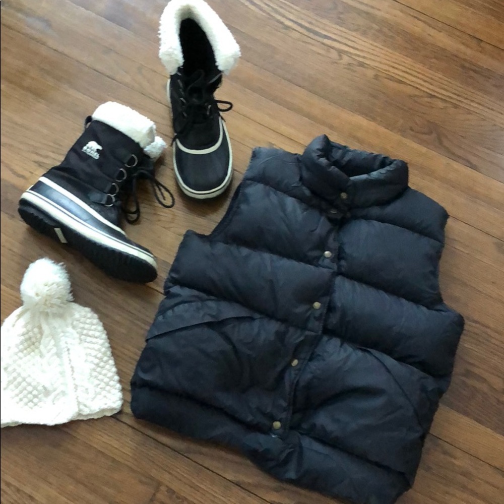 Women’s LLBean down vest size M